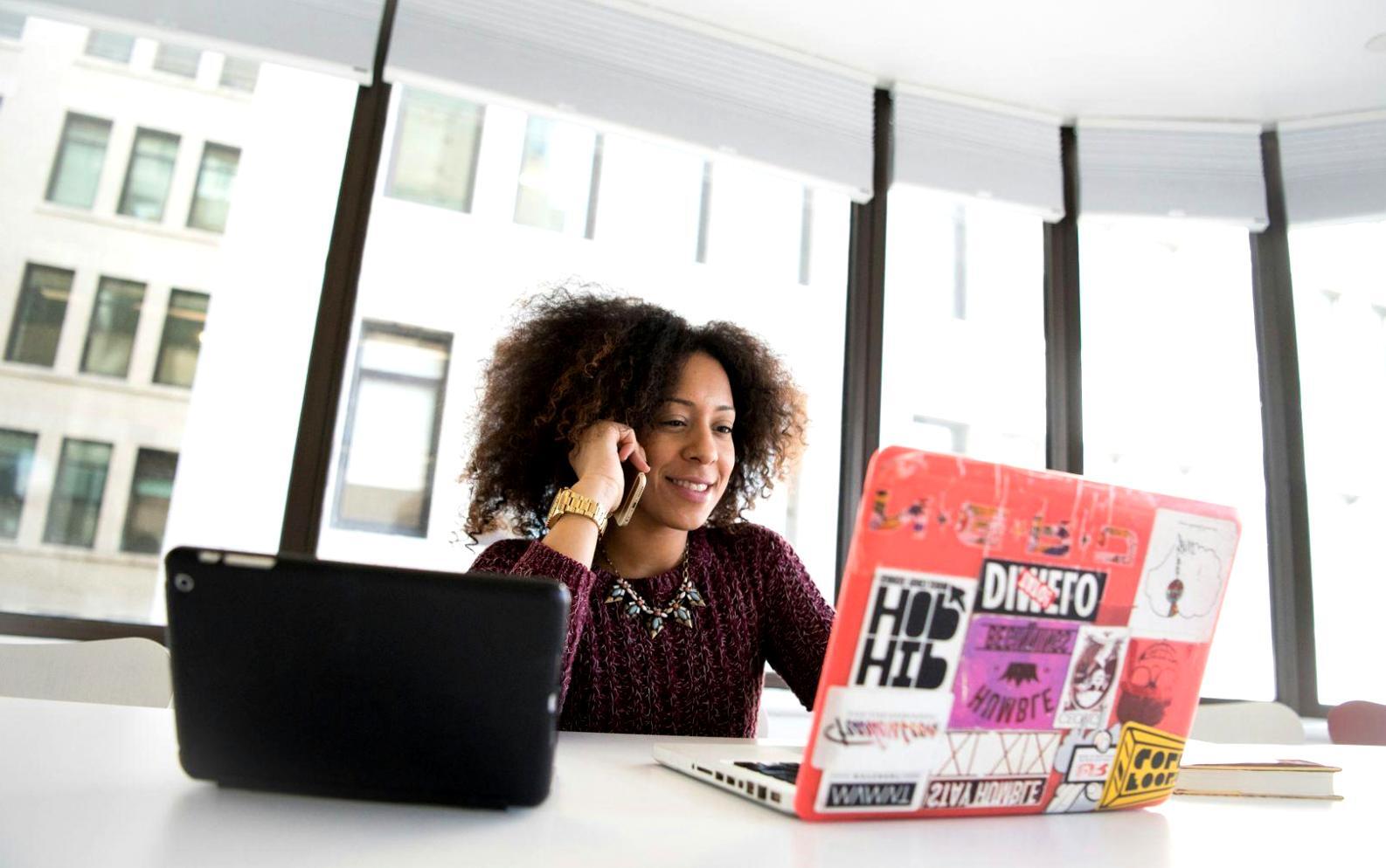 Interactive budget planning session showing practical money management techniques